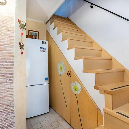 Cohar Apartment